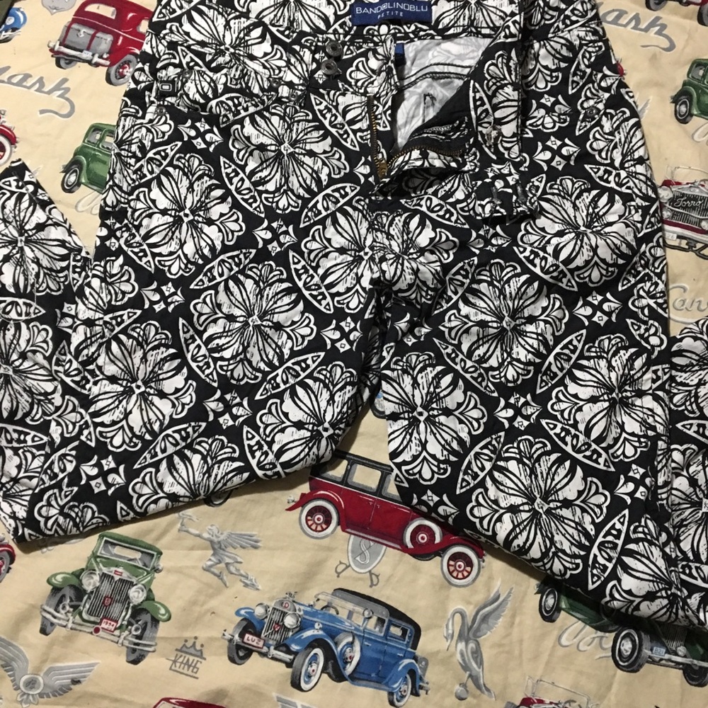 Capris - Picture 2 of 8
